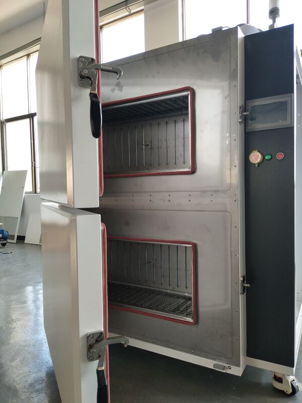 Otomotiv Yüksek Performanslı Hızlı Sıcaklık Test Kabini Renkli Dokunmatik Ekran, Savunma ve Elektronik İçin Çoklu Güvenlik Koruması